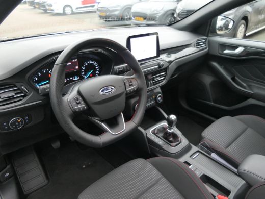 Ford Focus 1.0 EcoBoost Hybrid ST Line | Panoramadak | Trekhaak | B&O | Winterpack | Dodehoek Detectie | Pri... ActivLease financial lease