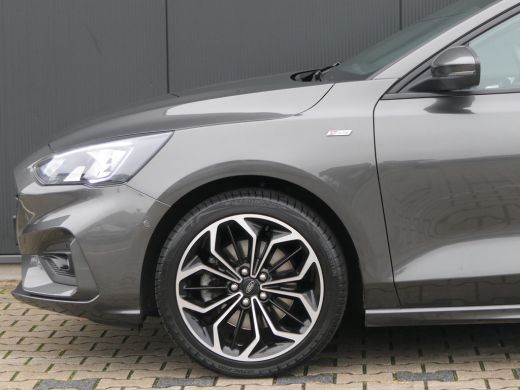 Ford Focus 1.0 EcoBoost Hybrid ST Line | Panoramadak | Trekhaak | B&O | Winterpack | Dodehoek Detectie | Pri... ActivLease financial lease