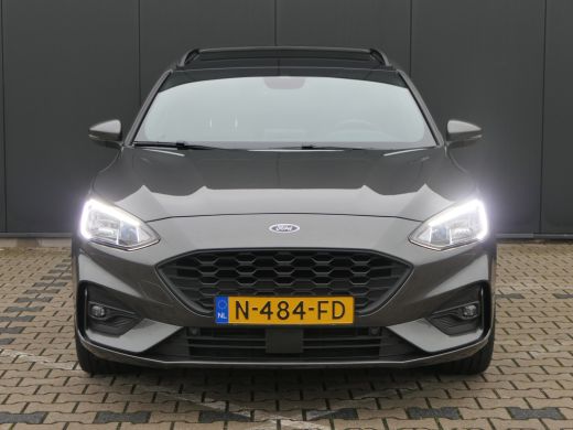 Ford Focus 1.0 EcoBoost Hybrid ST Line | Panoramadak | Trekhaak | B&O | Winterpack | Dodehoek Detectie | Pri... ActivLease financial lease