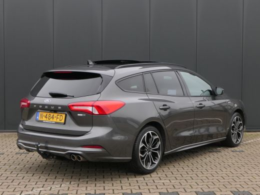 Ford Focus 1.0 EcoBoost Hybrid ST Line | Panoramadak | Trekhaak | B&O | Winterpack | Dodehoek Detectie | Pri... ActivLease financial lease