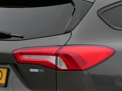 Ford Focus 1.0 EcoBoost Hybrid ST Line | Panoramadak | Trekhaak | B&O | Winterpack | Dodehoek Detectie | Pri... ActivLease financial lease