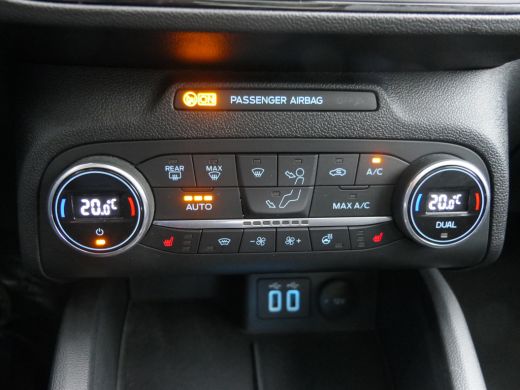 Ford Focus 1.0 EcoBoost Hybrid ST Line | Panoramadak | Trekhaak | B&O | Winterpack | Dodehoek Detectie | Pri... ActivLease financial lease