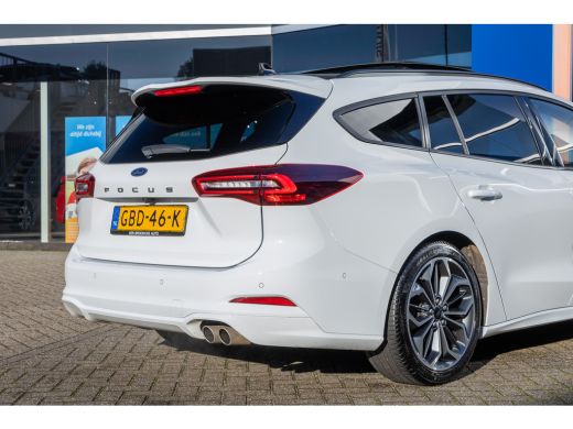 Ford Focus 1.0 EcoBoost Hybrid ST Line X | Driver-assistance-pack | Pano-dak | Winter-pack | | Achteruitrijc... ActivLease financial lease