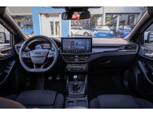Ford Focus 1.0 EcoBoost Hybrid ST Line X | Driver-assistance-pack | Pano-dak | Winter-pack | | Achteruitrijc... ActivLease financial lease