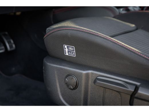 Ford Focus 1.0 EcoBoost Hybrid ST Line X | Driver-assistance-pack | Pano-dak | Winter-pack | | Achteruitrijc... ActivLease financial lease