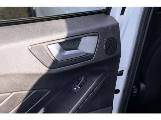 Ford Focus 1.0 EcoBoost Hybrid ST Line X | Driver-assistance-pack | Pano-dak | Winter-pack | | Achteruitrijc... ActivLease financial lease