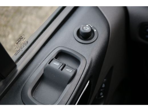 Ford Transit Custom 2.0 TDci L2 H1 Limited DC Automaat Leer ActivLease financial lease