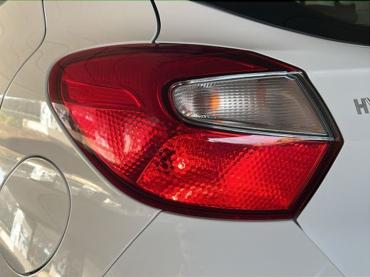 Hyundai i10 1.0 Comfort Smart | LED | Airco | Carplay | Camera | Navigatie | Bluetooth | Cruisecontrol | 1e E... ActivLease financial lease