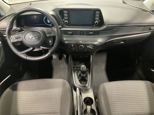 Hyundai i20 1.0 MPI Comfort Camera | Stoel en Stuurverwarming | Carplay | DAB | Airco | Cruise 16" Lichtmetaa... ActivLease financial lease