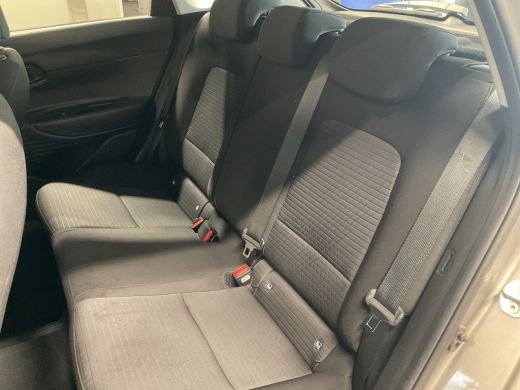 Hyundai i20 1.0 MPI Comfort Camera | Stoel en Stuurverwarming | Carplay | DAB | Airco | Cruise 16" Lichtmetaa... ActivLease financial lease