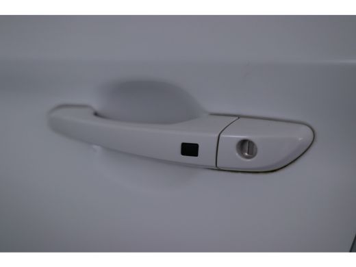 Hyundai Kona EV Fashion 64 kWh | Schuif-/kanteldak | Head-up display | Adaptive Cruise | Keyless | Camera | Cl... ActivLease financial lease