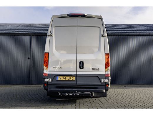 Iveco Daily 35S16V L2H2 | Automaat | Air-Pro Editie | Luchtvering | LED | Camera | Navi | PDC | 3.5T Trekgewi... ActivLease financial lease