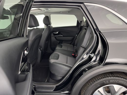 Kia e-Niro DynamicPlusLine 64 kWh [ 3-Fase ] {SOH-96%} (INCL-BTW) Aut.*PANO | LEATHER-FABRIC | FULL-LED | NA... ActivLease financial lease