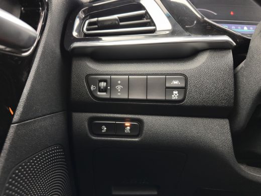 Kia e-Niro DynamicPlusLine 64 kWh [ 3-Fase ] {SOH-96%} (INCL-BTW) Aut.*PANO | LEATHER-FABRIC | FULL-LED | NA... ActivLease financial lease