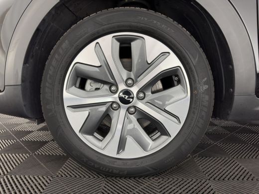 Kia e-Niro DynamicPlusLine 64 kWh [ 3-Fase ] {SOH-96%} (INCL-BTW) Aut.*PANO | LEATHER-FABRIC | FULL-LED | NA... ActivLease financial lease