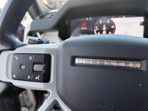 Land Rover Defender 2.0 D200 110 SE Geheel rijklaar incl. Garantie ActivLease financial lease