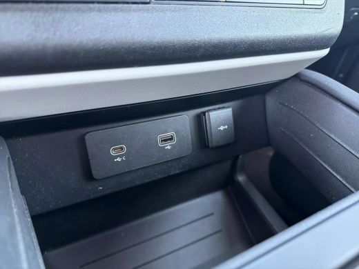 Land Rover Defender 2.0 D200 110 SE Geheel rijklaar incl. Garantie ActivLease financial lease