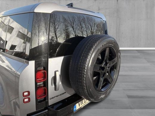 Land Rover Defender 2.0 D200 110 SE Geheel rijklaar incl. Garantie ActivLease financial lease
