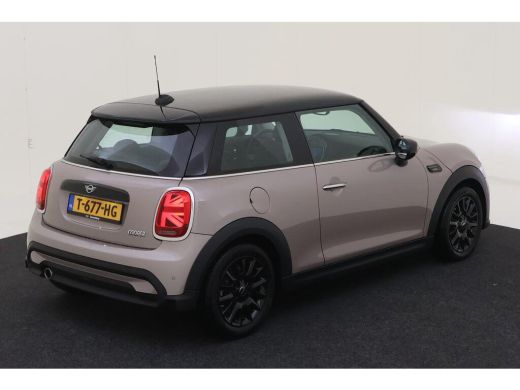 Mini Cooper 1.5 Cooper Camden Edition | Airco (automatisch) | Apple Carplay/Android Auto|telefoonintegratie p... ActivLease financial lease