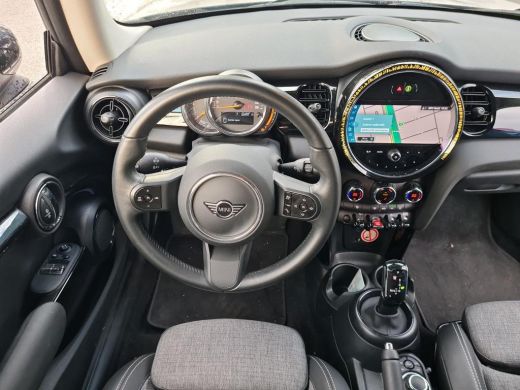 Mini Cooper 1.5 Cooper Camden Edition | Airco (automatisch) | Apple Carplay/Android Auto|telefoonintegratie p... ActivLease financial lease