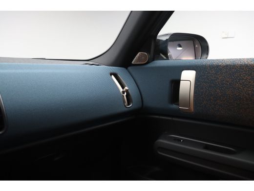 Mini Countryman C Automaat / Favoured Trim / Pakket L / 19" Kaleido Spoke 2-tone ActivLease financial lease