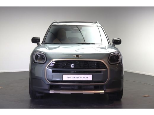 Mini Countryman C Automaat / Favoured Trim / Pakket L / 19" Kaleido Spoke 2-tone ActivLease financial lease
