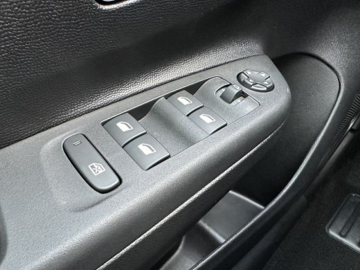 Opel Corsa 1.2 110PK AUTOMAAT HYBRIDE YES | 8 JAAR SPECIALE OPEL GARANTIE| NIEUW VOORRAAD| LED KOPLAMPEN| AI... ActivLease financial lease