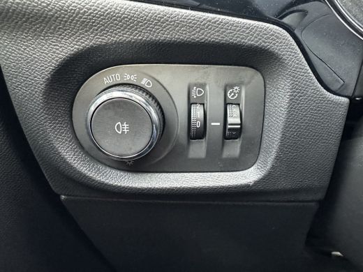 Opel Corsa 1.2 110PK AUTOMAAT HYBRIDE YES | 8 JAAR SPECIALE OPEL GARANTIE| NIEUW VOORRAAD| LED KOPLAMPEN| AI... ActivLease financial lease