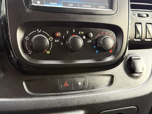 Opel Vivaro 1.6 CDTI 126 PK / L1H1 / 1e EIG. / ACHTERKLEP / AIRCO / CRUISE / NAVI / CAMERA / BLUETOOTH ActivLease financial lease