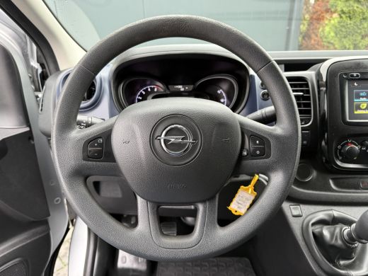 Opel Vivaro 1.6 CDTI 126 PK / L1H1 / 1e EIG. / ACHTERKLEP / AIRCO / CRUISE / NAVI / CAMERA / BLUETOOTH ActivLease financial lease