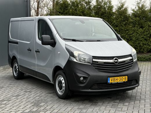 Opel Vivaro 1.6 CDTI 126 PK / L1H1 / 1e EIG. / ACHTERKLEP / AIRCO / CRUISE / NAVI / CAMERA / BLUETOOTH ActivLease financial lease