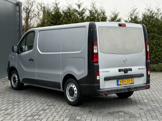Opel Vivaro 1.6 CDTI 126 PK / L1H1 / 1e EIG. / ACHTERKLEP / AIRCO / CRUISE / NAVI / CAMERA / BLUETOOTH ActivLease financial lease