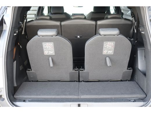 Peugeot 5008 1.2 HYBRID 136PK ALLURE PACK AUTOMAAT / NAVI / CLIMA / PDC / 18" LMV / CAMERA / KEYLESS / FULL-LE... ActivLease financial lease