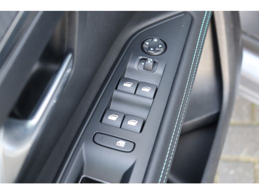 Peugeot 5008 1.2 HYBRID 136PK ALLURE PACK AUTOMAAT / NAVI / CLIMA / PDC / 18" LMV / CAMERA / KEYLESS / FULL-LE... ActivLease financial lease