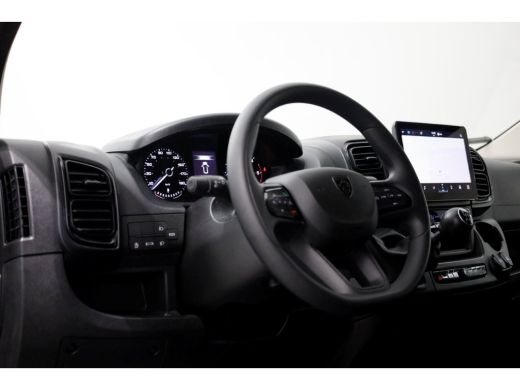 Peugeot Boxer 2.2 BlueHDi 140pk D.C. Open Laadbak Trekhaak 3000kg BPM-Vrij 11-2024 ActivLease financial lease