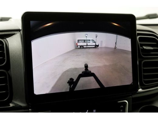 Peugeot Boxer 2.2 BlueHDi 140pk D.C. Open Laadbak Trekhaak 3000kg BPM-Vrij 11-2024 ActivLease financial lease