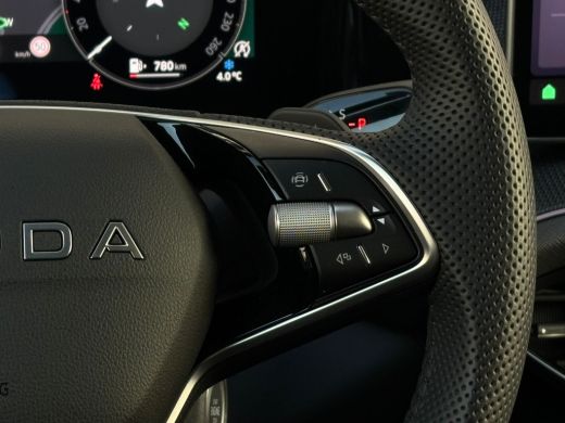 Skoda Kodiaq 1.5 TSI 150 pk 7-DSG. 7 Pers. | Wegklapbare trekhaak | Achteruitrijcamera | Navigatie | ActivLease financial lease