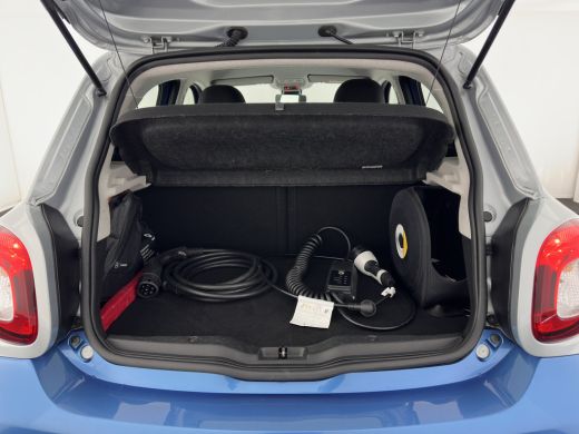 Smart Forfour EQ Comfort 18 kWh [ 3-Fase ] {SOH-95%} (INCL-BTW) Aut. *NAVI-FULLMAP | COMFORT-SEATS | AIRCO | CR... ActivLease financial lease