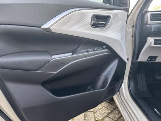 Suzuki Swift 1.2 Style Smart Hybrid Achteruitrijcamera |  Climate Control | Navigatiesysteem | Adaptieve Cruis... ActivLease financial lease