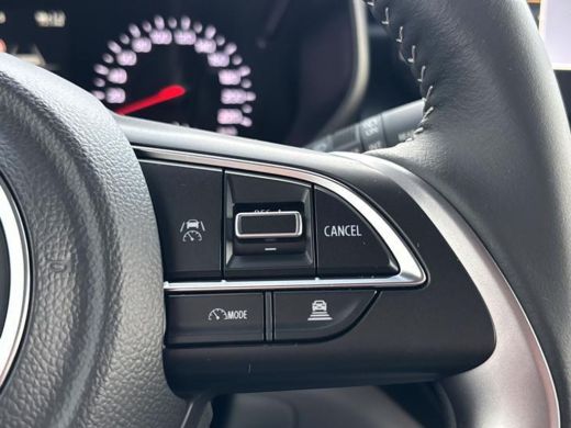 Suzuki Swift 1.2 Style Smart Hybrid Achteruitrijcamera |  Climate Control | Navigatiesysteem | Adaptieve Cruis... ActivLease financial lease