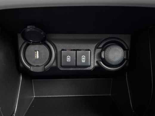 Suzuki Swift 1.2 Style Smart Hybrid Achteruitrijcamera |  Climate Control | Navigatiesysteem | Adaptieve Cruis... ActivLease financial lease