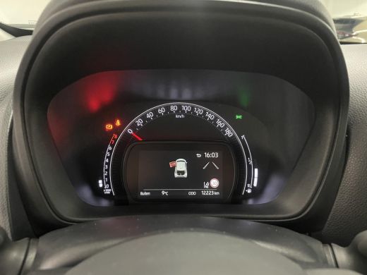 Toyota Aygo 1.0 VVT-i MT Play ActivLease financial lease