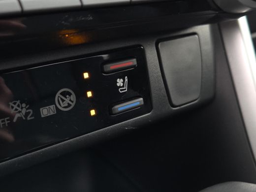 Toyota RAV4 2.5 Plug-in Hybrid AWD Bi-Tone Plus | Panorama | 360 Camera | Apple CarPlay | Rijklaarprijs incl... ActivLease financial lease