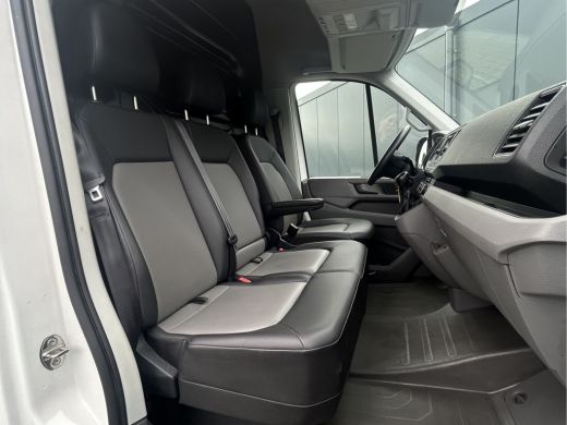 Volkswagen Crafter 2.0 TDI 141 PK / DSG AUTOMAAT / L3H3 / 3 TONS TREKHAAK / AIRCO / CRUISE / CAMERA / 3-ZITS ActivLease financial lease