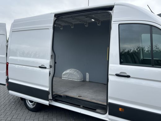 Volkswagen Crafter 2.0 TDI 141 PK / DSG AUTOMAAT / L3H3 / 3 TONS TREKHAAK / AIRCO / CRUISE / CAMERA / 3-ZITS ActivLease financial lease
