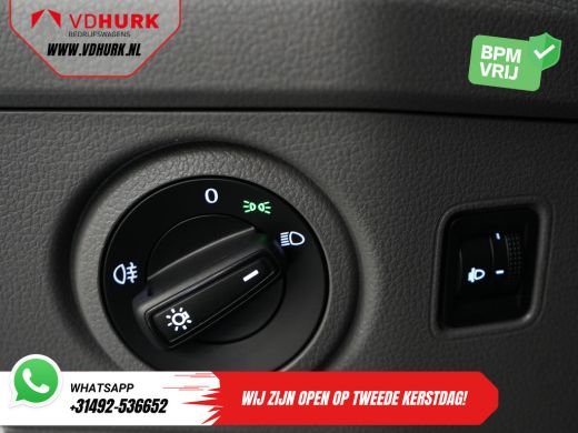 Volkswagen Crafter 35 2.0 TDI 140 pk DSG Aut. L3H3 BPM VRIJ! Carplay/ Camera/ Cruise/ Trekhaak/ Betimmerd/ Airco ActivLease financial lease