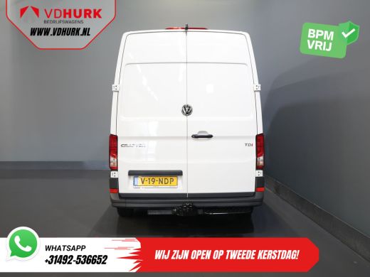 Volkswagen Crafter 35 2.0 TDI 140 pk DSG Aut. L3H3 BPM VRIJ! Carplay/ Camera/ Cruise/ Trekhaak/ Betimmerd/ Airco ActivLease financial lease