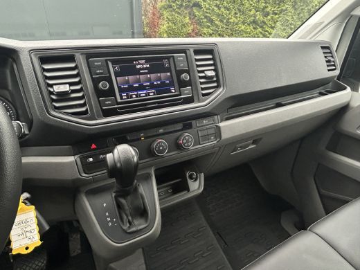 Volkswagen Crafter 35 2.0 TDI 141 PK / DSG AUTOMAAT / L3H3 / 3 TONS TREKHAAK / AIRCO / CAMERA / 3-ZITS ActivLease financial lease