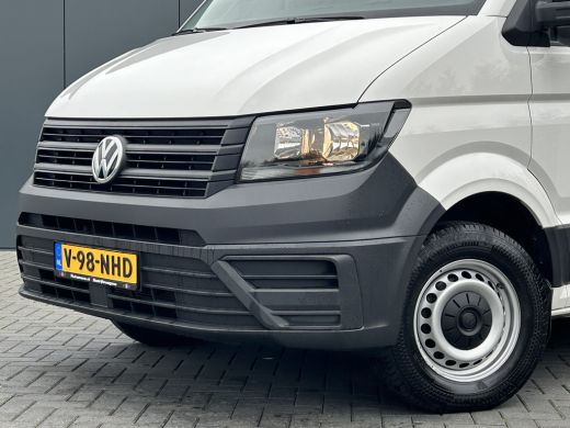 Volkswagen Crafter 35 2.0 TDI 141 PK / DSG AUTOMAAT / L3H3 / 3 TONS TREKHAAK / AIRCO / CAMERA / 3-ZITS ActivLease financial lease