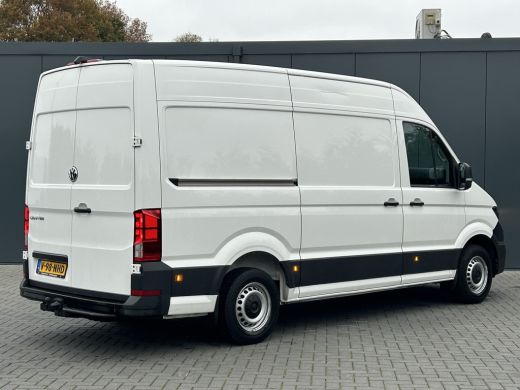 Volkswagen Crafter 35 2.0 TDI 141 PK / DSG AUTOMAAT / L3H3 / 3 TONS TREKHAAK / AIRCO / CAMERA / 3-ZITS ActivLease financial lease